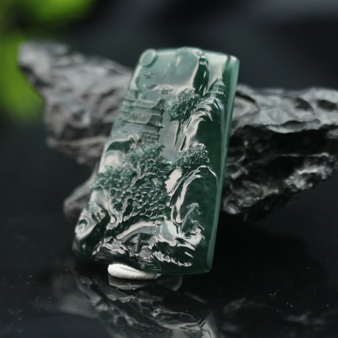 63天然缅甸翡翠A货冰吊坠/900088/上海嘉禾拍卖