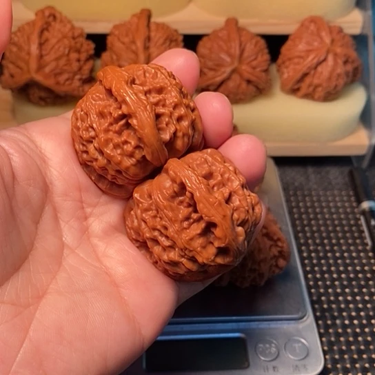 扶***贫吊坠文玩核桃核桃