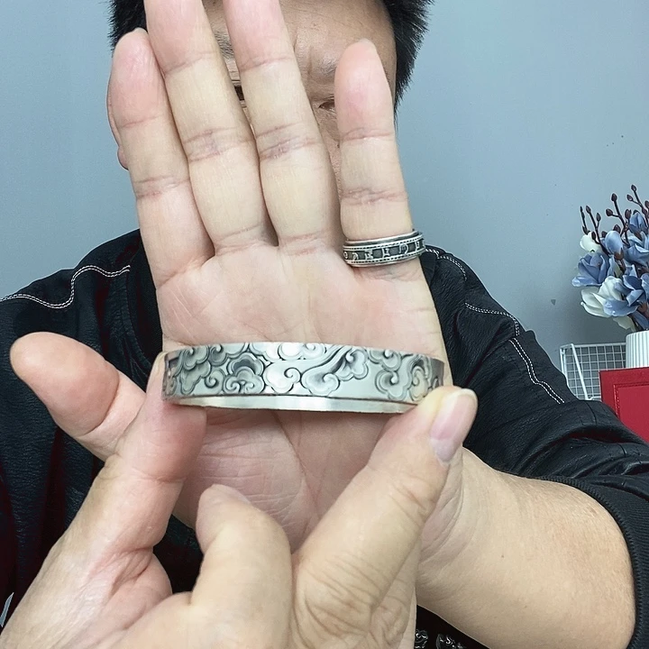 无足银重工祥云纹
