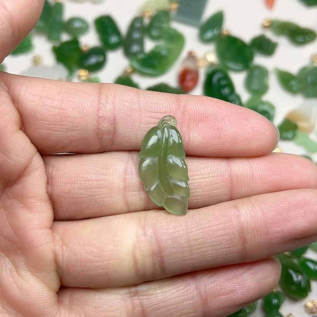 和田玉（碧玉）未镶嵌玉坠柿**心