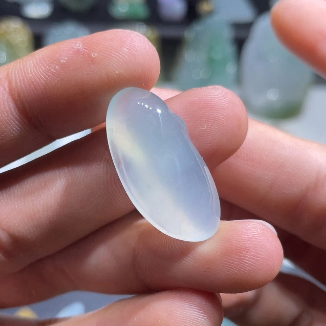 颈饰未镶嵌翡翠随形