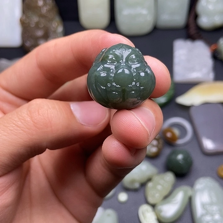 未镶嵌和田玉挂件