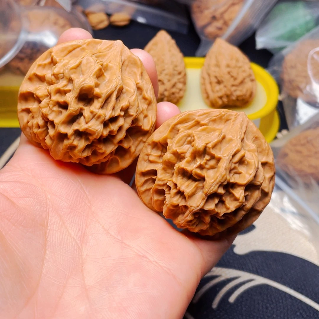 吊坠文玩核桃帝王狮子头