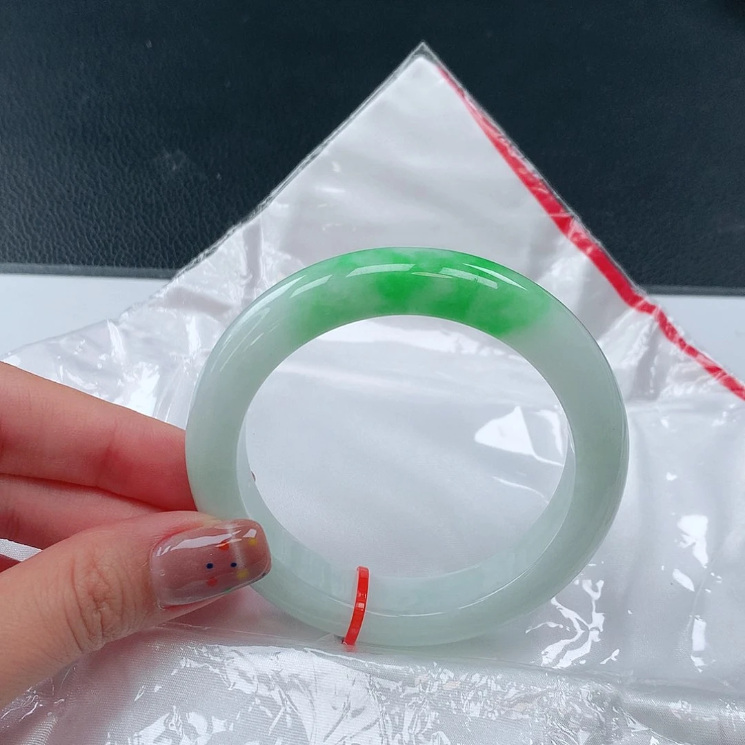 未镶嵌手镯翡翠061