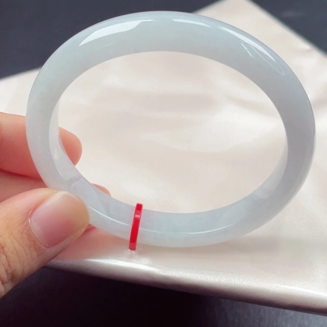 翡翠未镶嵌手镯（贵妃镯）5455贵妃