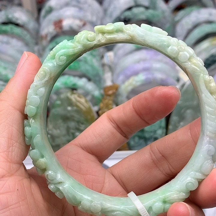 春***莉翡翠未镶嵌手镯喜上眉梢63
