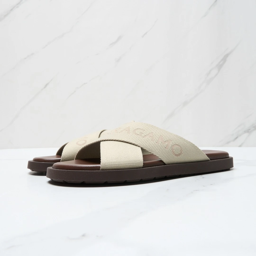 全新未使用/菲拉格慕男士字母交叉凉拖/FGBS00401