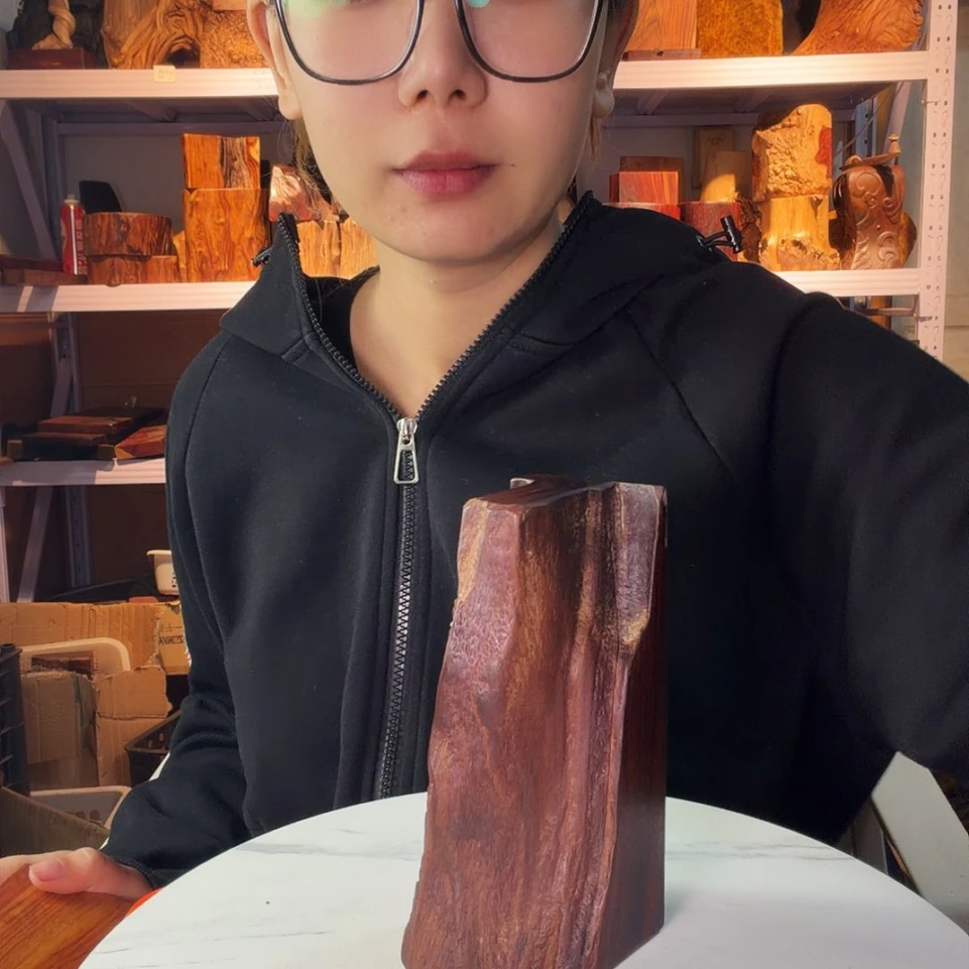 紫檀木类端景台俊*