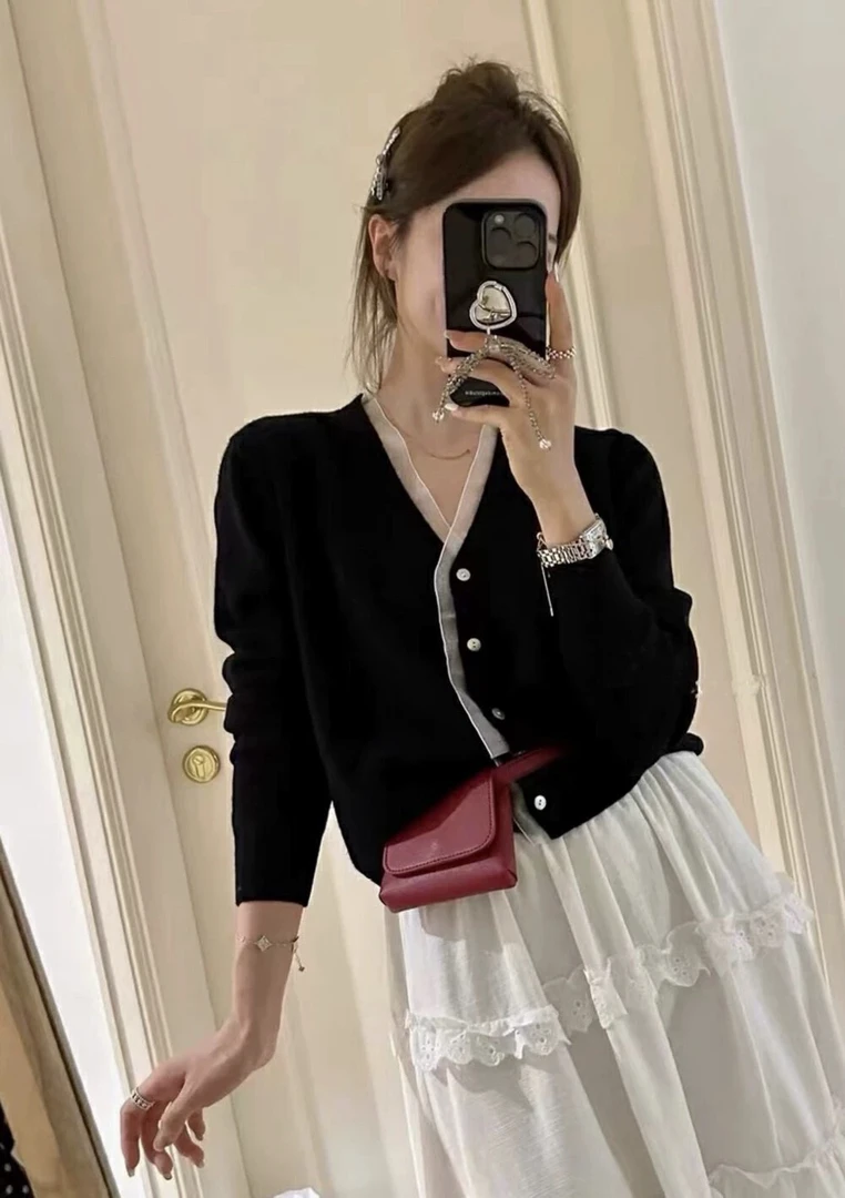 52080 纯色蕾丝V领针织衫