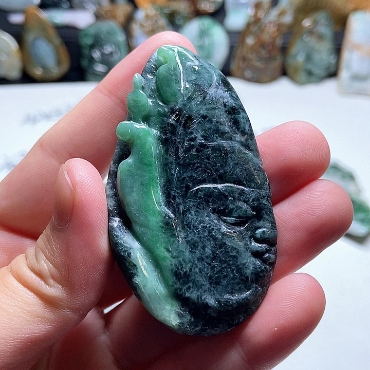 翡翠未镶嵌颈饰翡翠a货