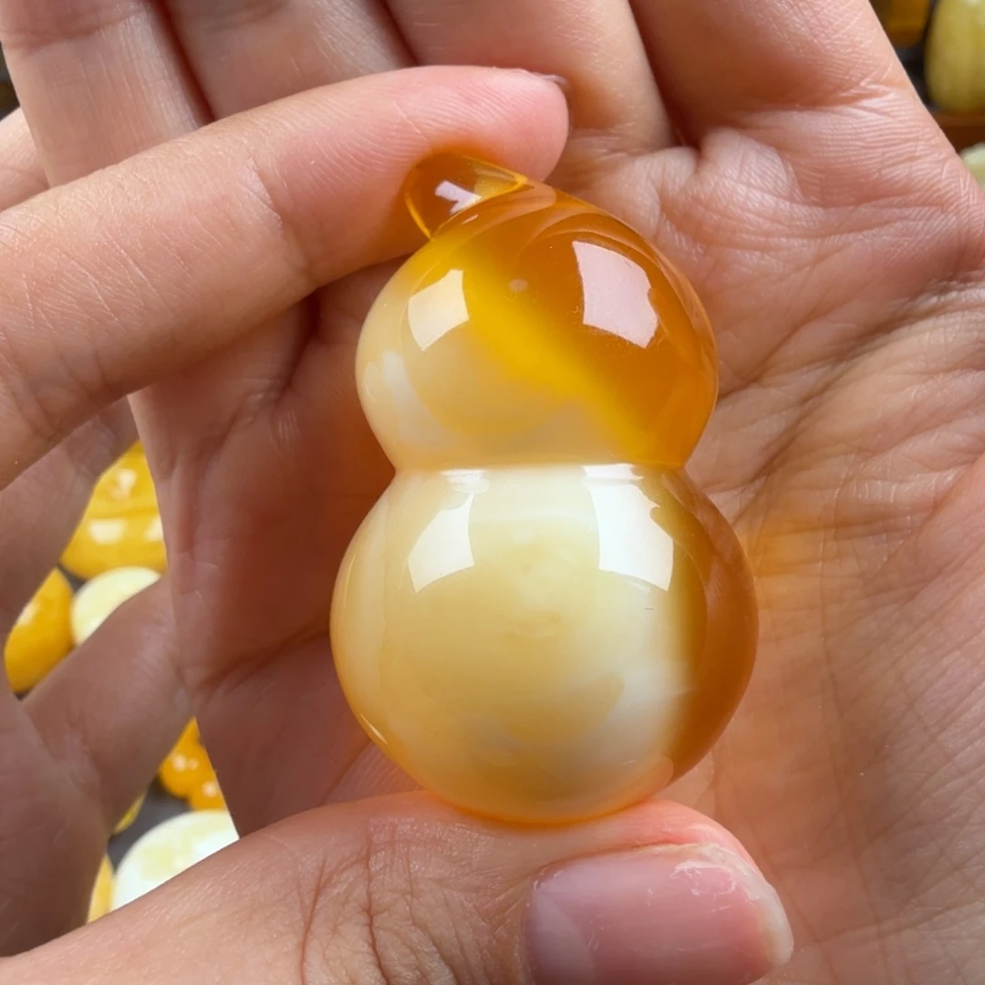 琥珀颈饰未镶嵌纯天然琥珀蜜蜡无优化