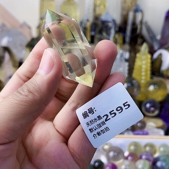 未镶嵌颈饰水晶柱