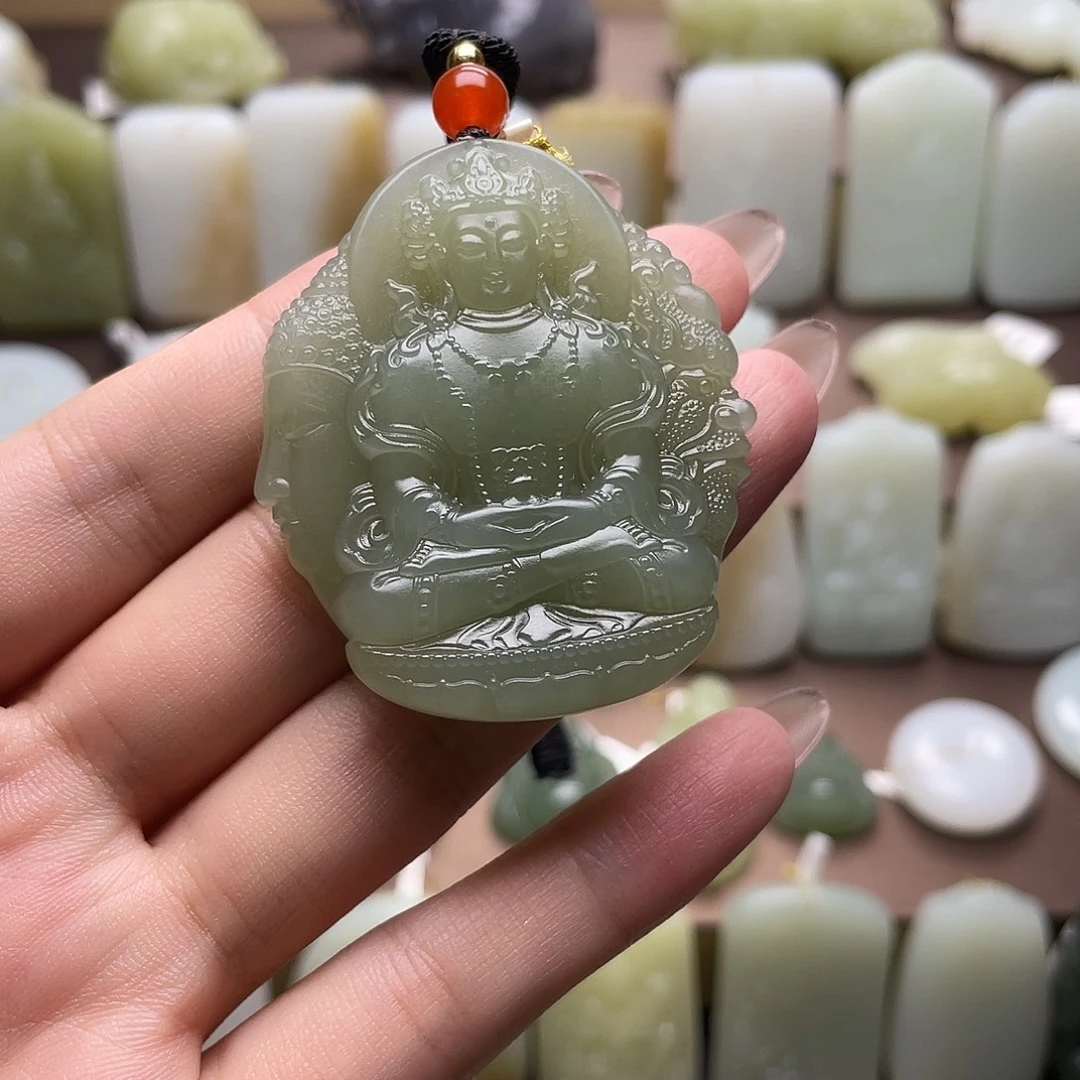 颈饰未镶嵌和田玉
