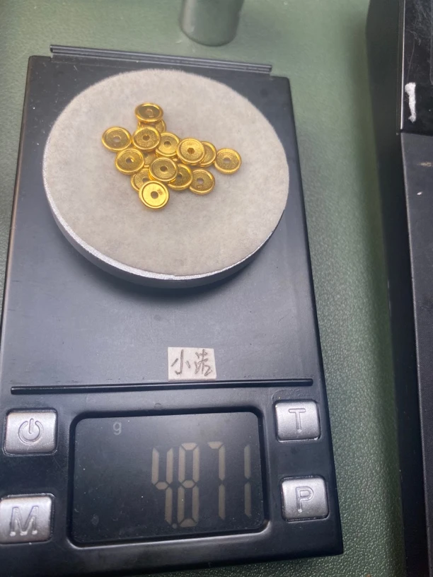 小于来了黄金文玩配饰