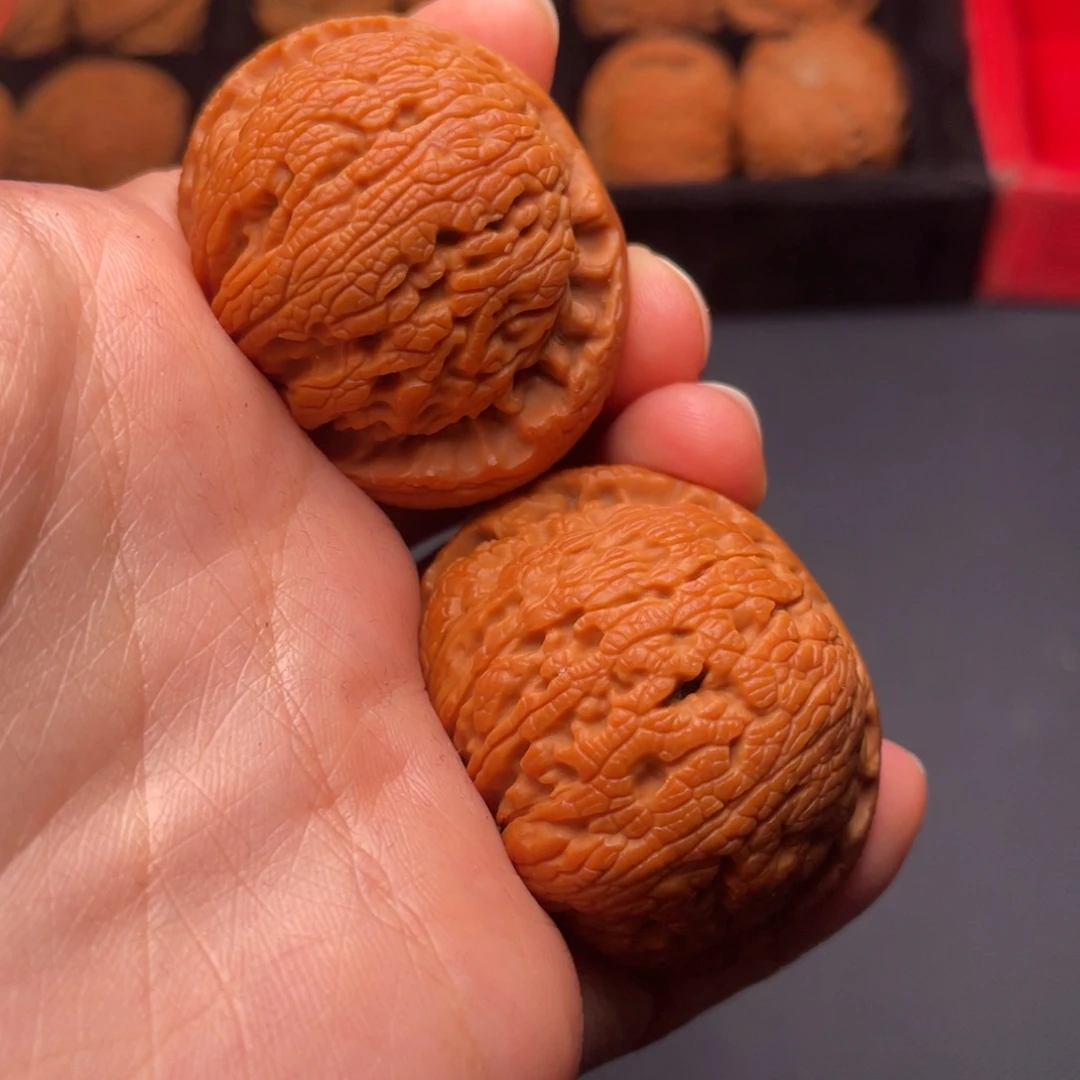 文玩核桃吊坠秦岭野生文玩核桃