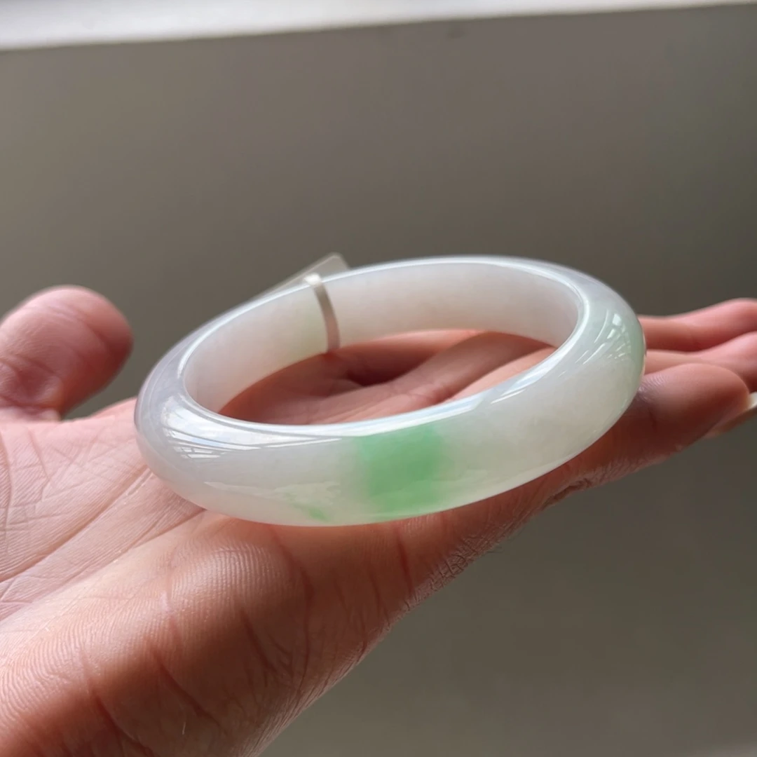 翡翠未镶嵌手镯54.6圈三天鉴赏期