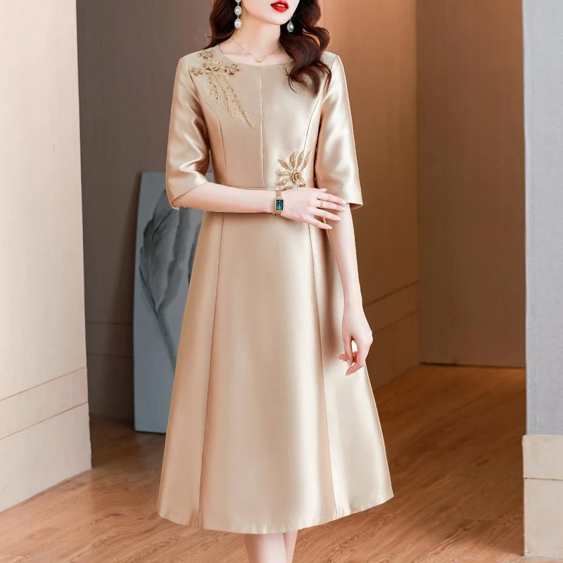 妈妈婚宴礼服2025新款夏季大码气质名媛连衣裙女婚礼喜婆婆婚宴装