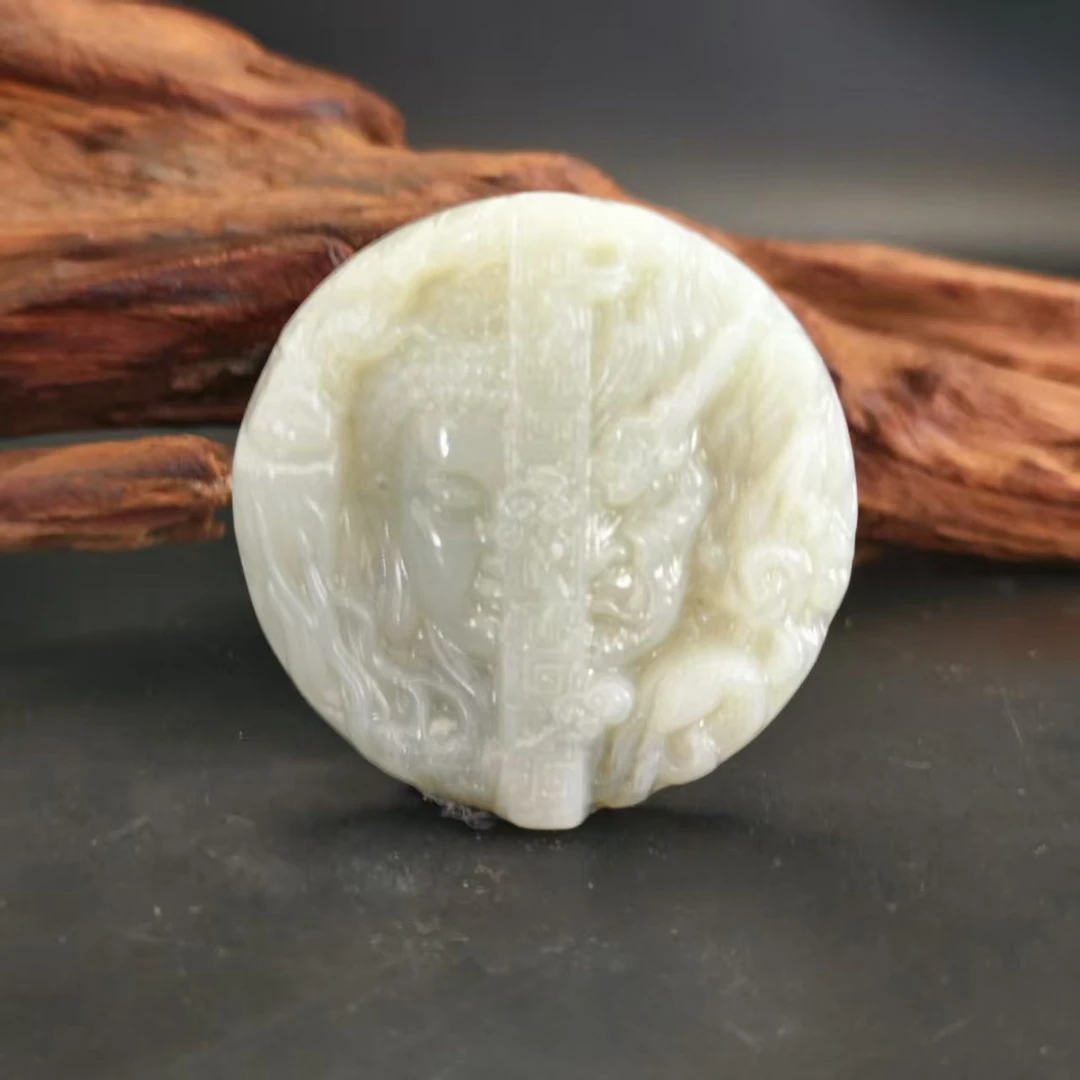 Q和田玉一念之间吊坠0369