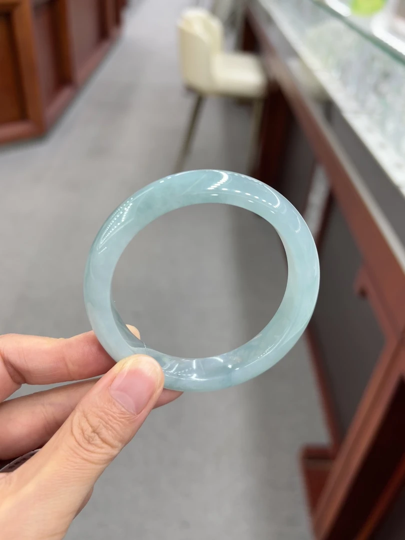 天然缅甸A货翡翠手镯