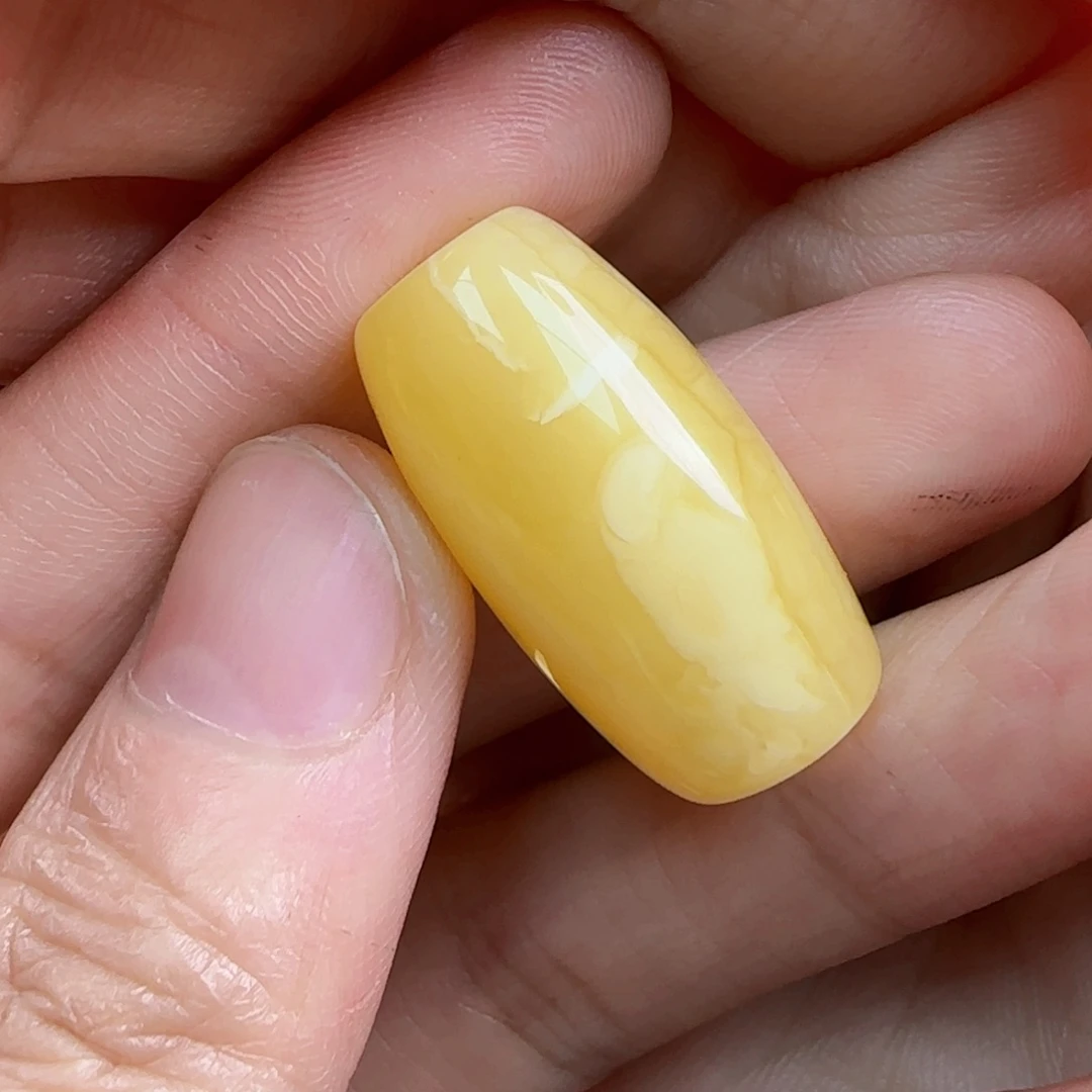 蜜蜡未镶嵌珠宝奇石