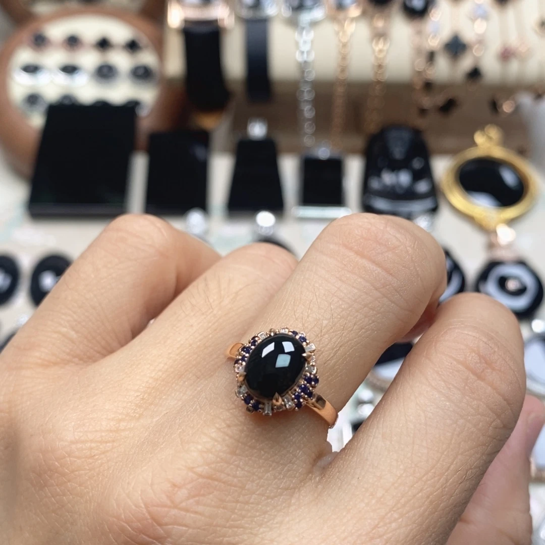 翡翠18K金镶嵌戒指