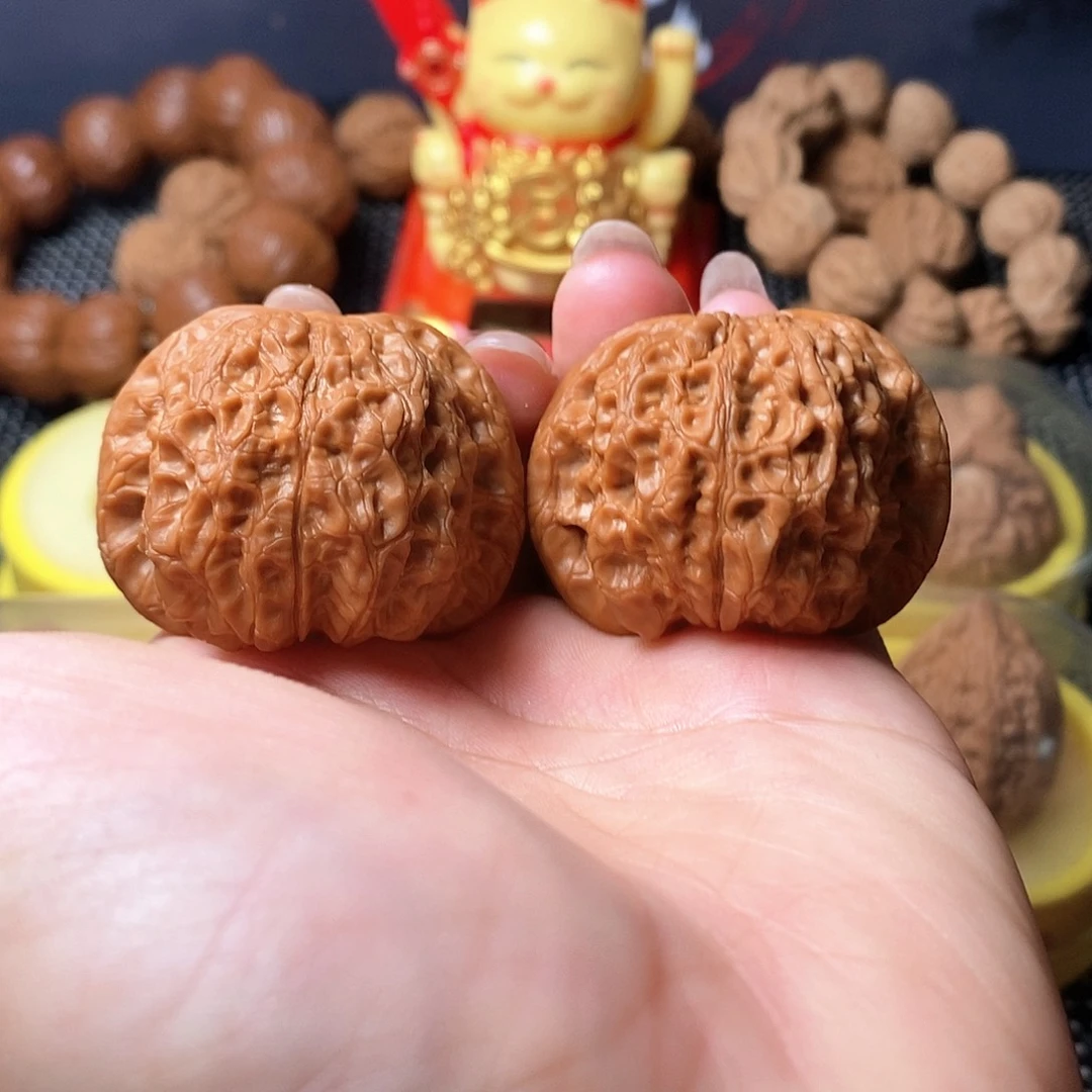 文玩核桃吊坠43尺血麒麟44克