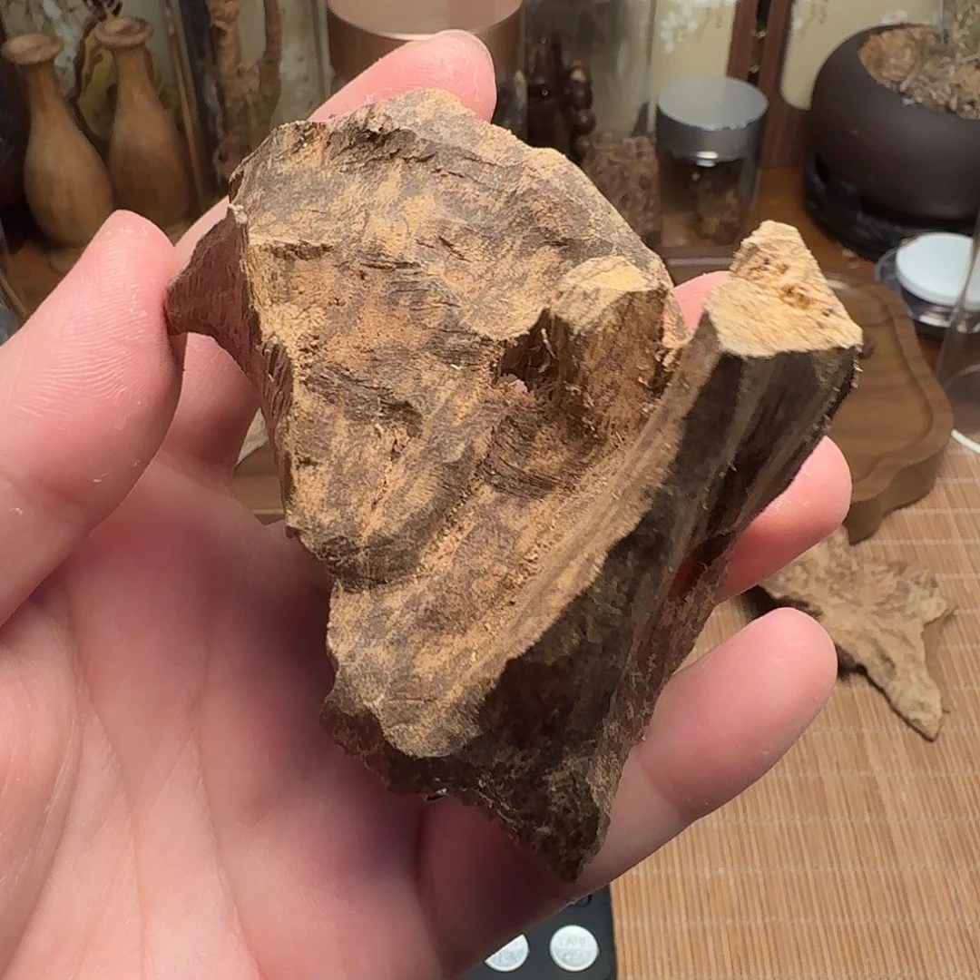 沉香芽庄吊口料子