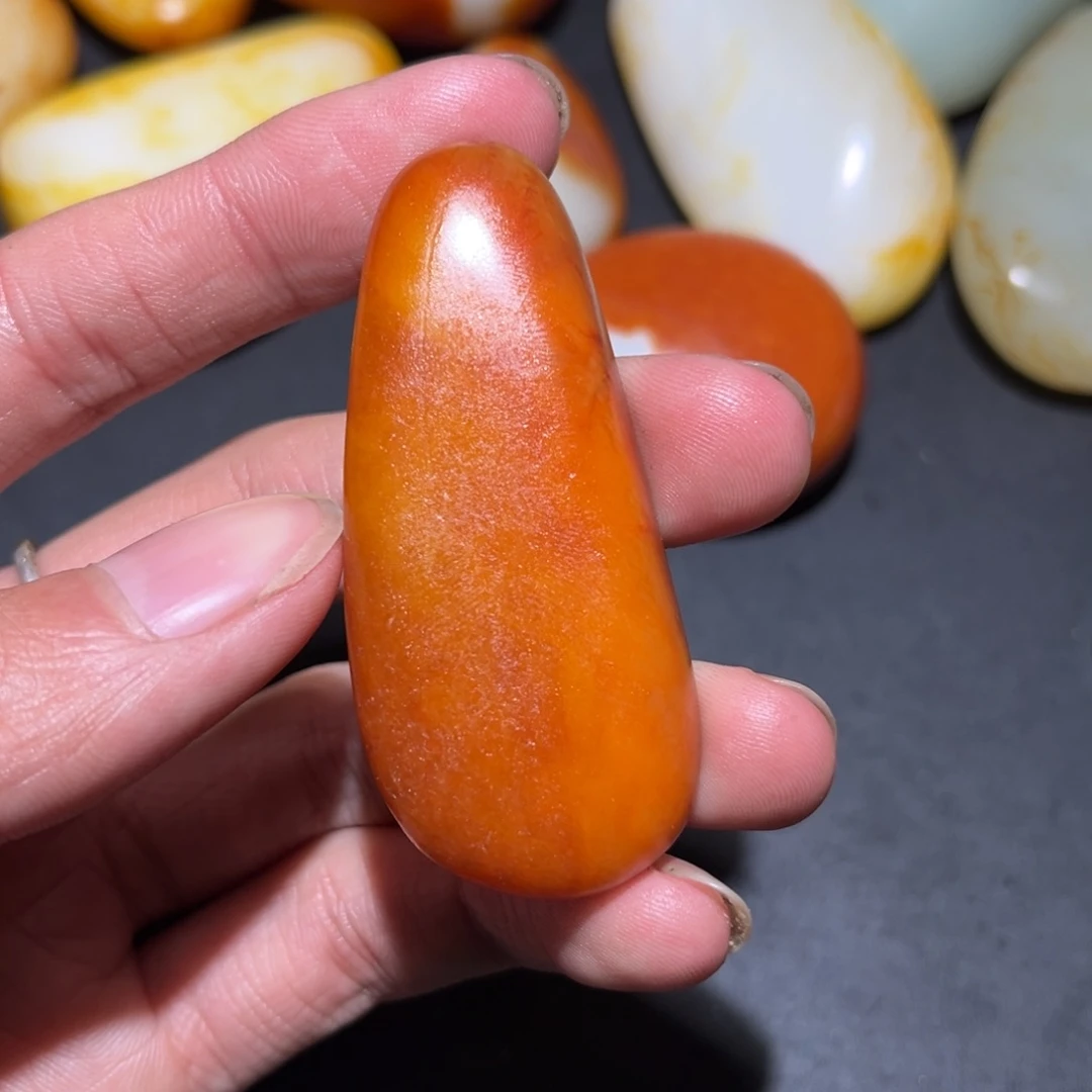 和田玉未镶嵌珠宝奇石