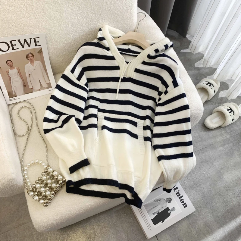 条纹连帽毛衣女秋新款宽松温柔风软糯慵懒套头小众针织衫