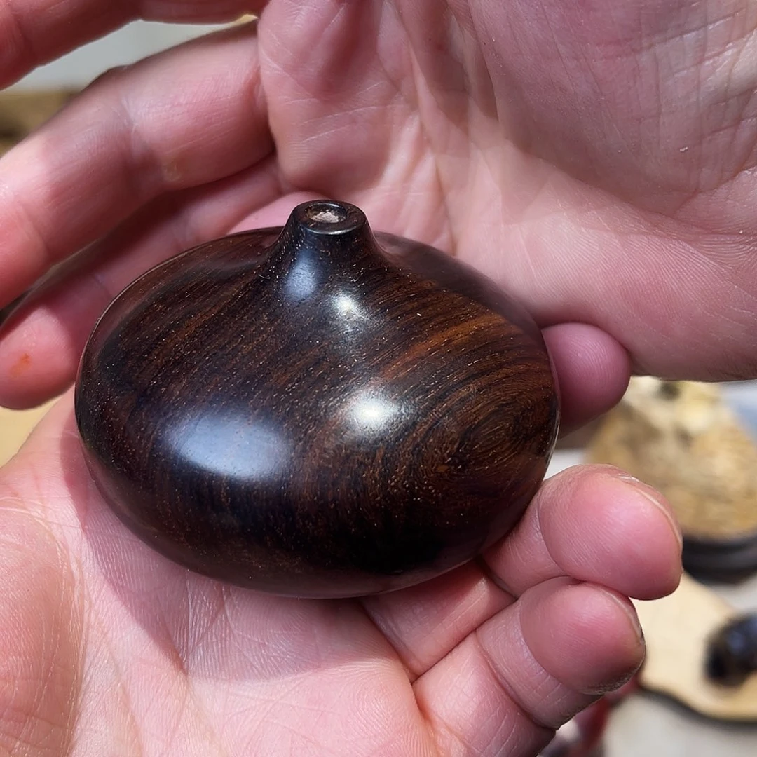 交趾黄檀（大红酸枝）工艺品摆件工艺品