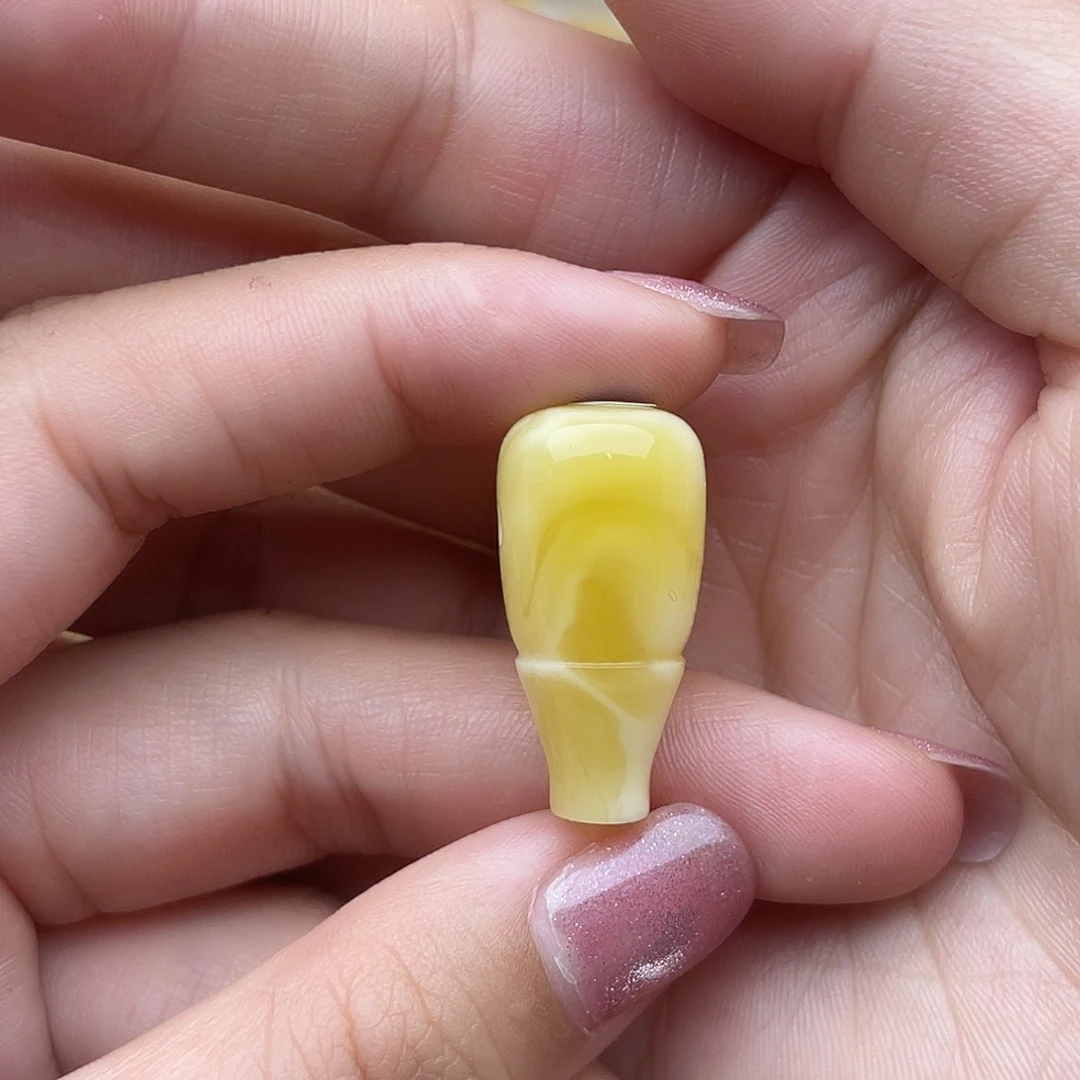 裸石琥珀未镶嵌蜜蜡三通梦