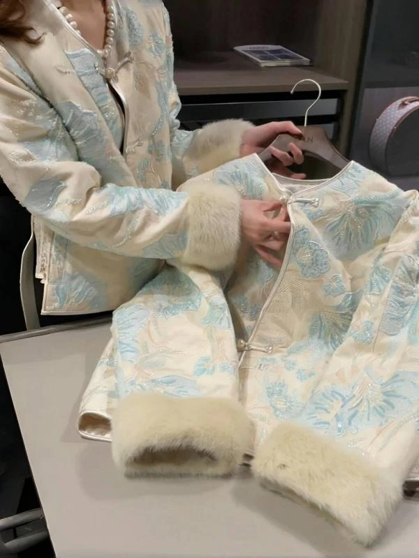 冬季新中式国风加厚保暖羽绒服女时尚气质复古百搭圆领上衣女外套