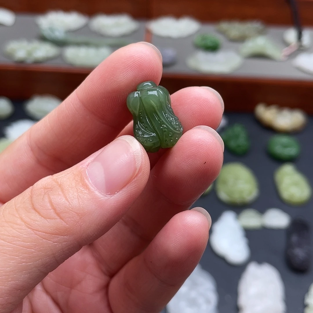 颈饰未镶嵌和田玉碧玉白菜配饰
