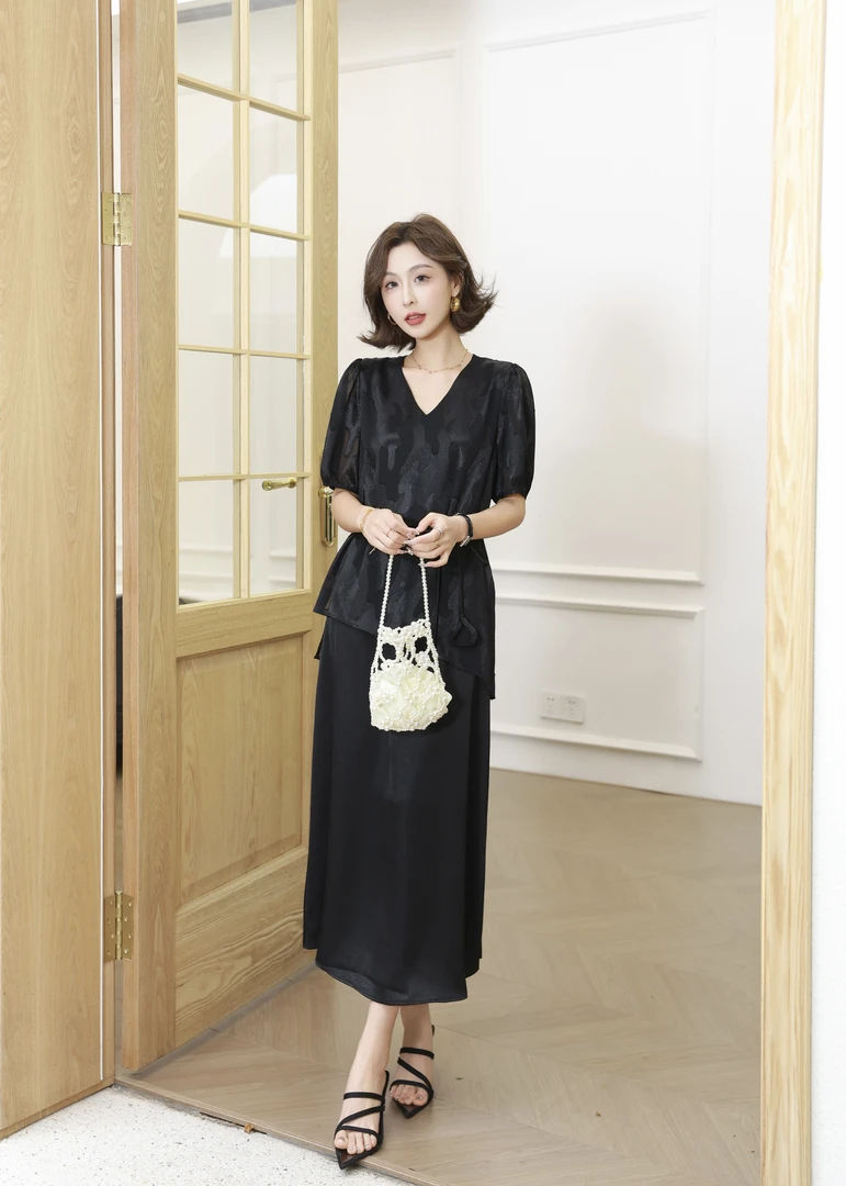 王姐专属-2025夏季新品假两件气质连衣裙【万-113】
