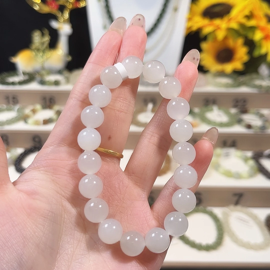 s***g和田玉未镶嵌手链