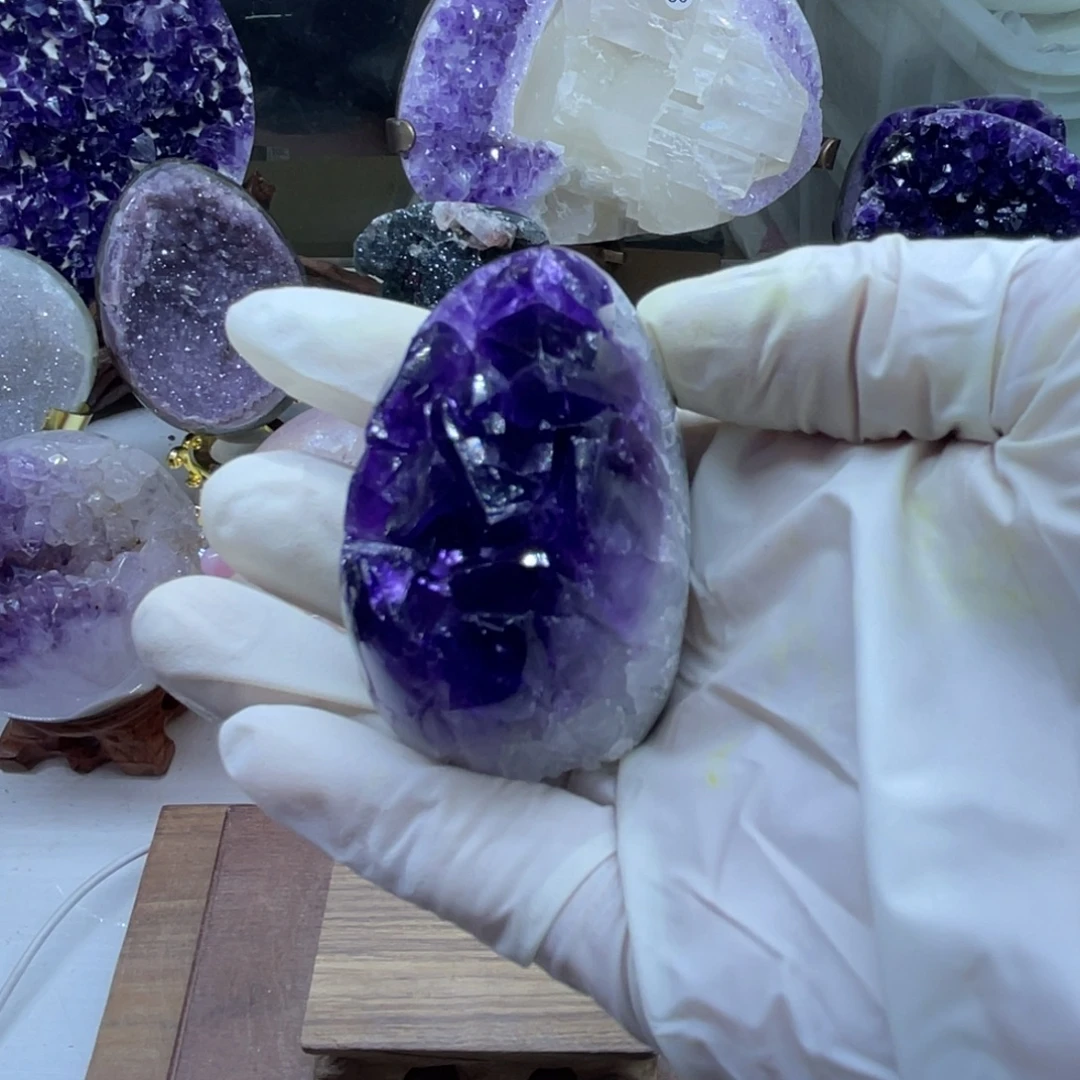 紫晶未镶嵌大型摆件（非配饰）