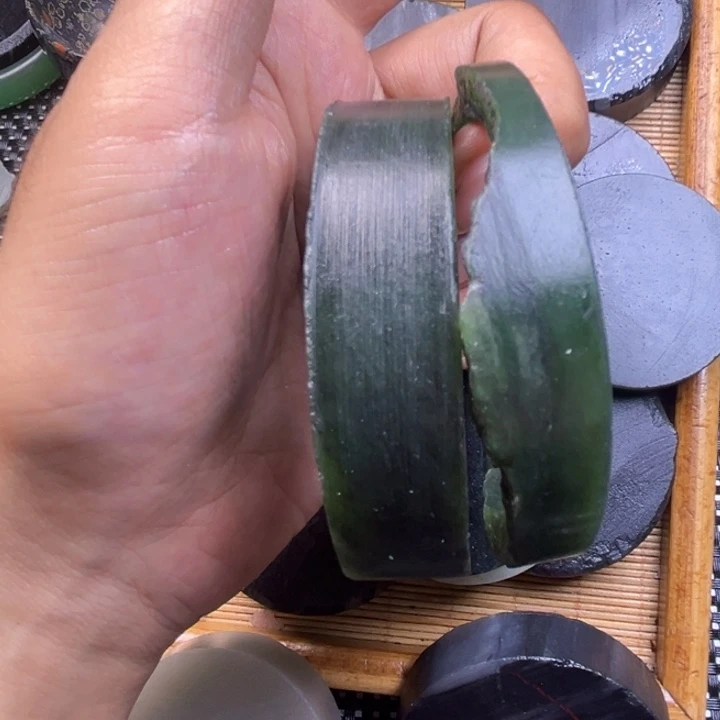 晨***限未镶嵌手链和田玉
