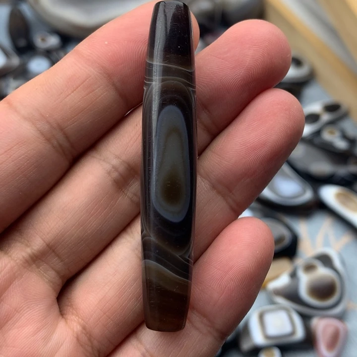 玛瑙/玉髓颈饰合金