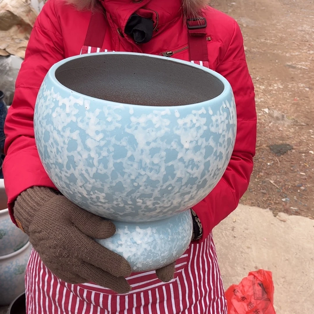 高度28厘米口径25厘米