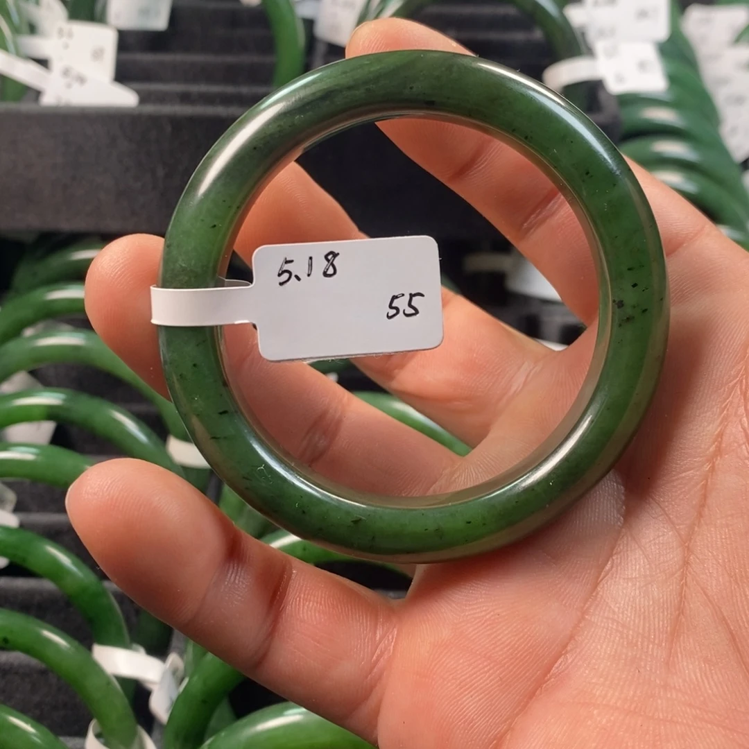 和田玉（碧玉）未镶嵌手镯55