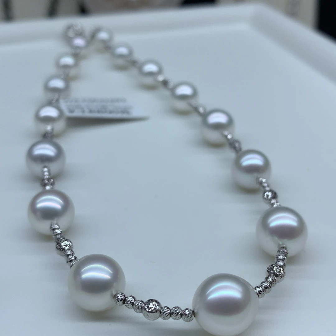 颈饰海水珍珠18K金镶嵌10-11.7mm澳白满天星项链