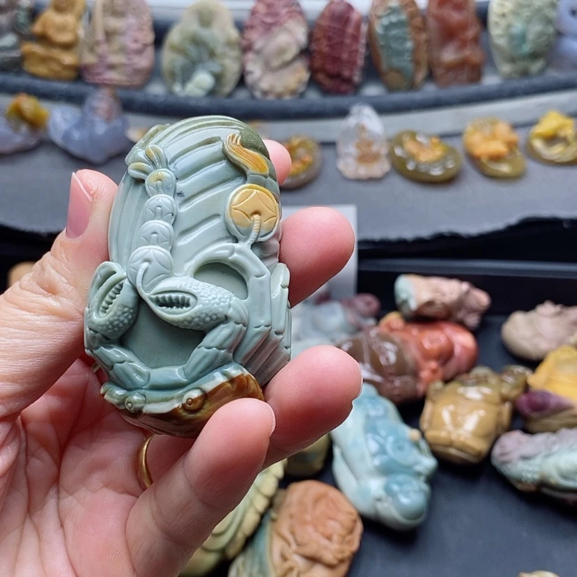 【闪购商品】定制石英质玉吊坠未镶嵌