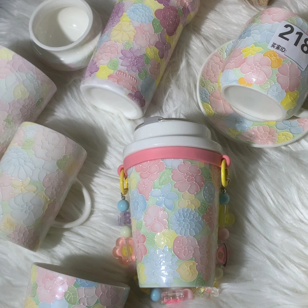 杯杯被杯杯和小天使