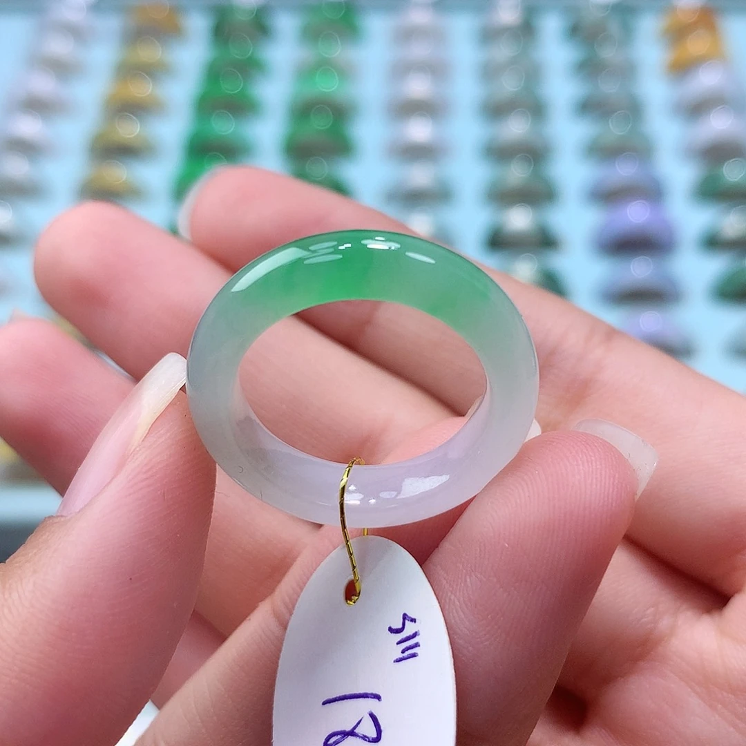 未镶嵌戒指翡翠18圈