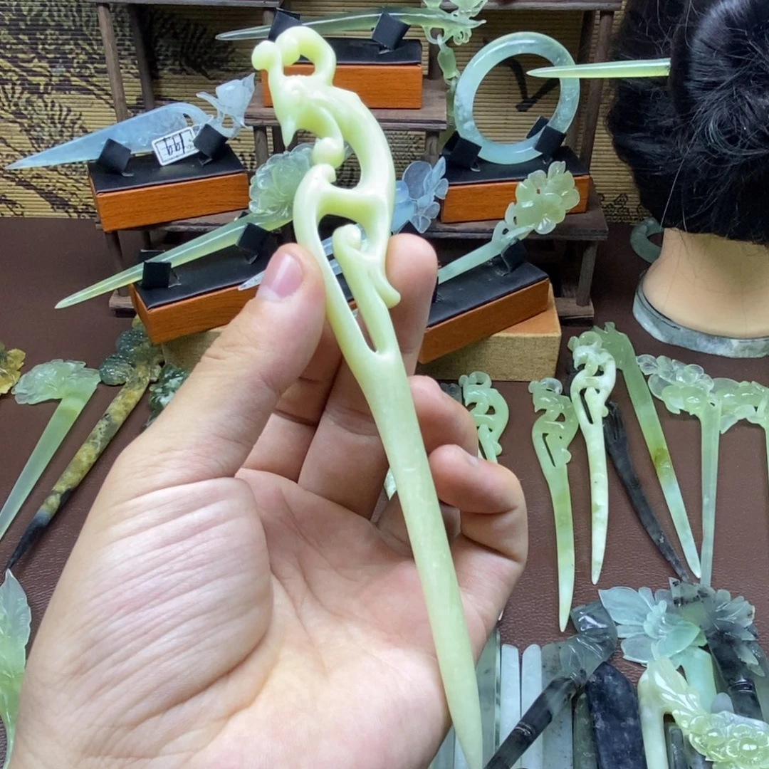 小***司蛇纹石玉未镶嵌发饰