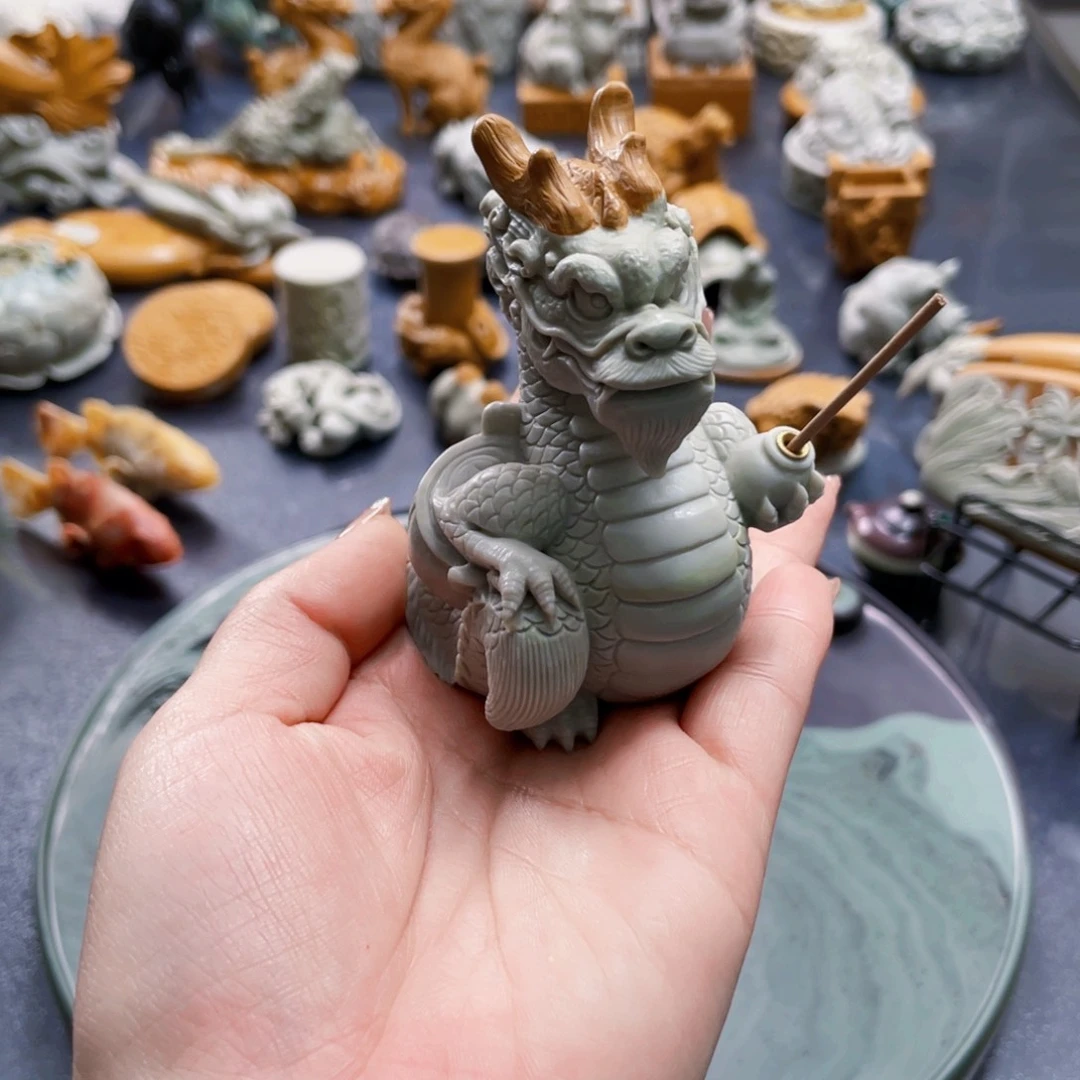 龙香插手工雕刻原石