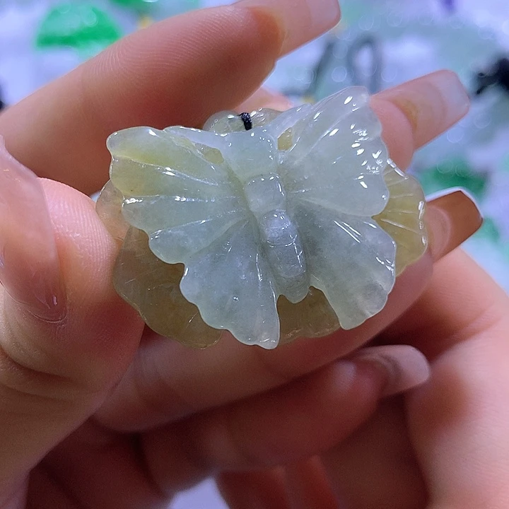 翡翠未镶嵌颈饰天然翡翠A货吊坠