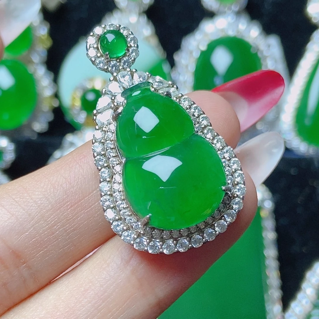 颈饰银S925镶嵌翡翠