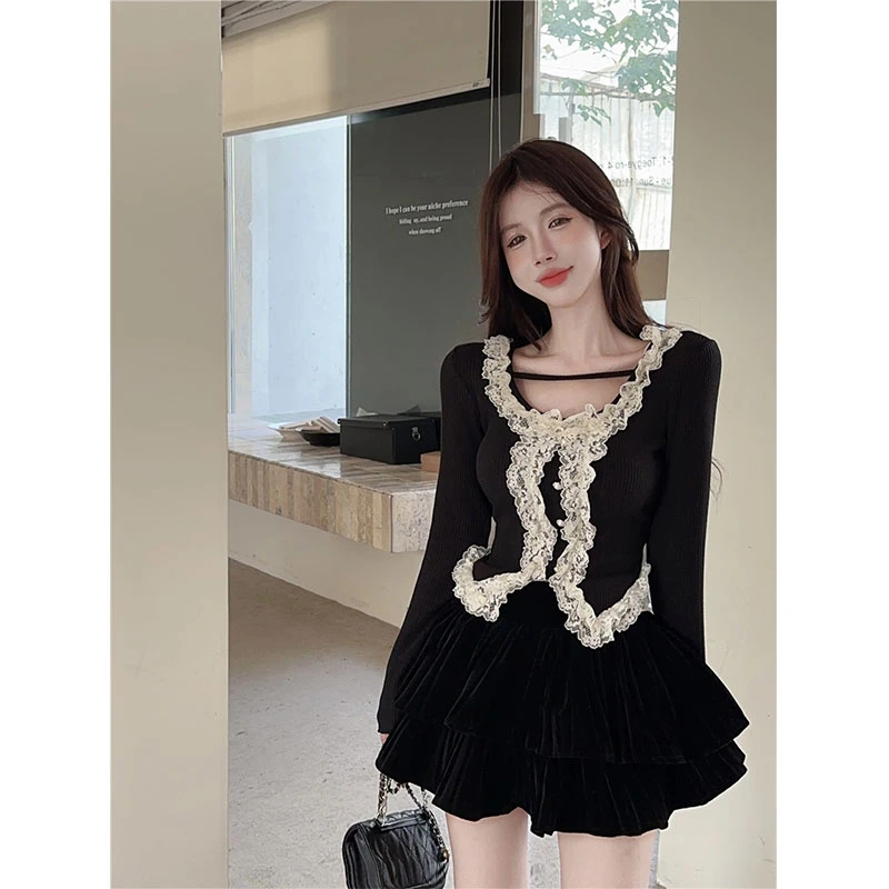 2025秋季新款纯欲法式蕾丝花边上衣内搭打底针织衫配百搭短裙套装