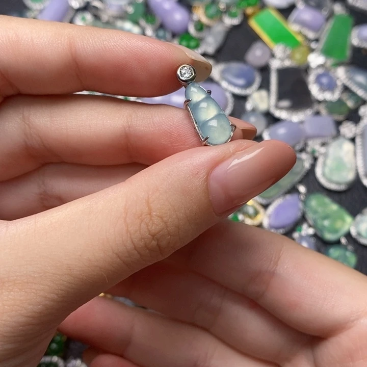 颈饰未镶嵌翡翠翡翠